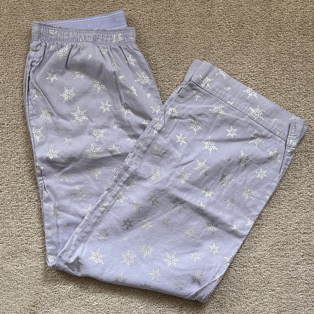 VS Pink | Snowflake Print Pajama Pants